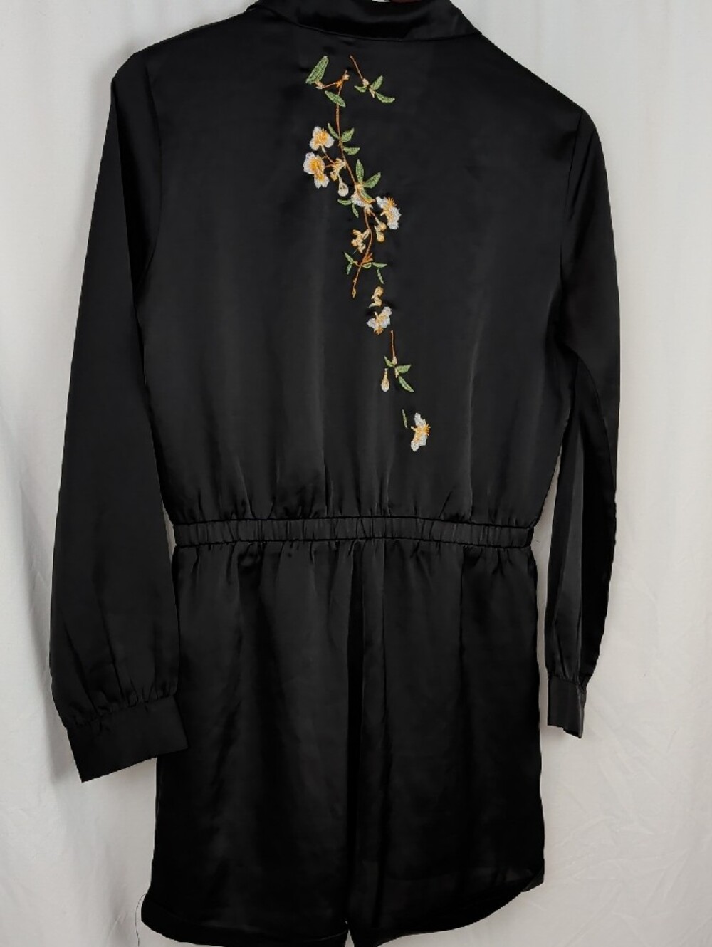 Missguided Black Satin Floral Embroidered Long Sleeve Romper Small NWOT 🖤 - Picture 9 of 14